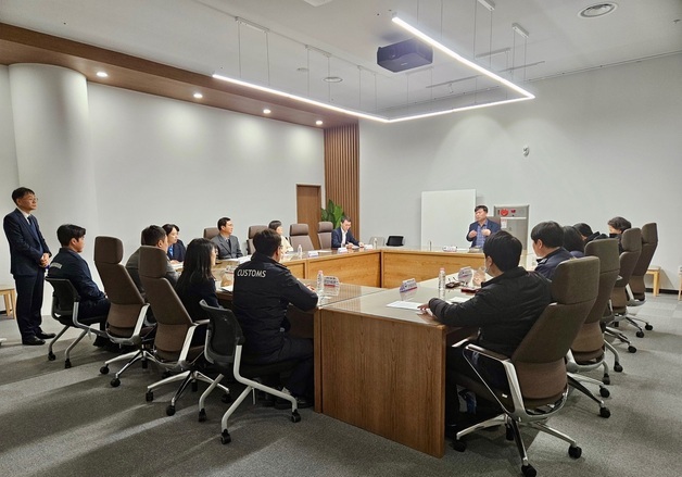새만금청, 전북도 등과 '크루즈 산업 활성화 협력' 논의