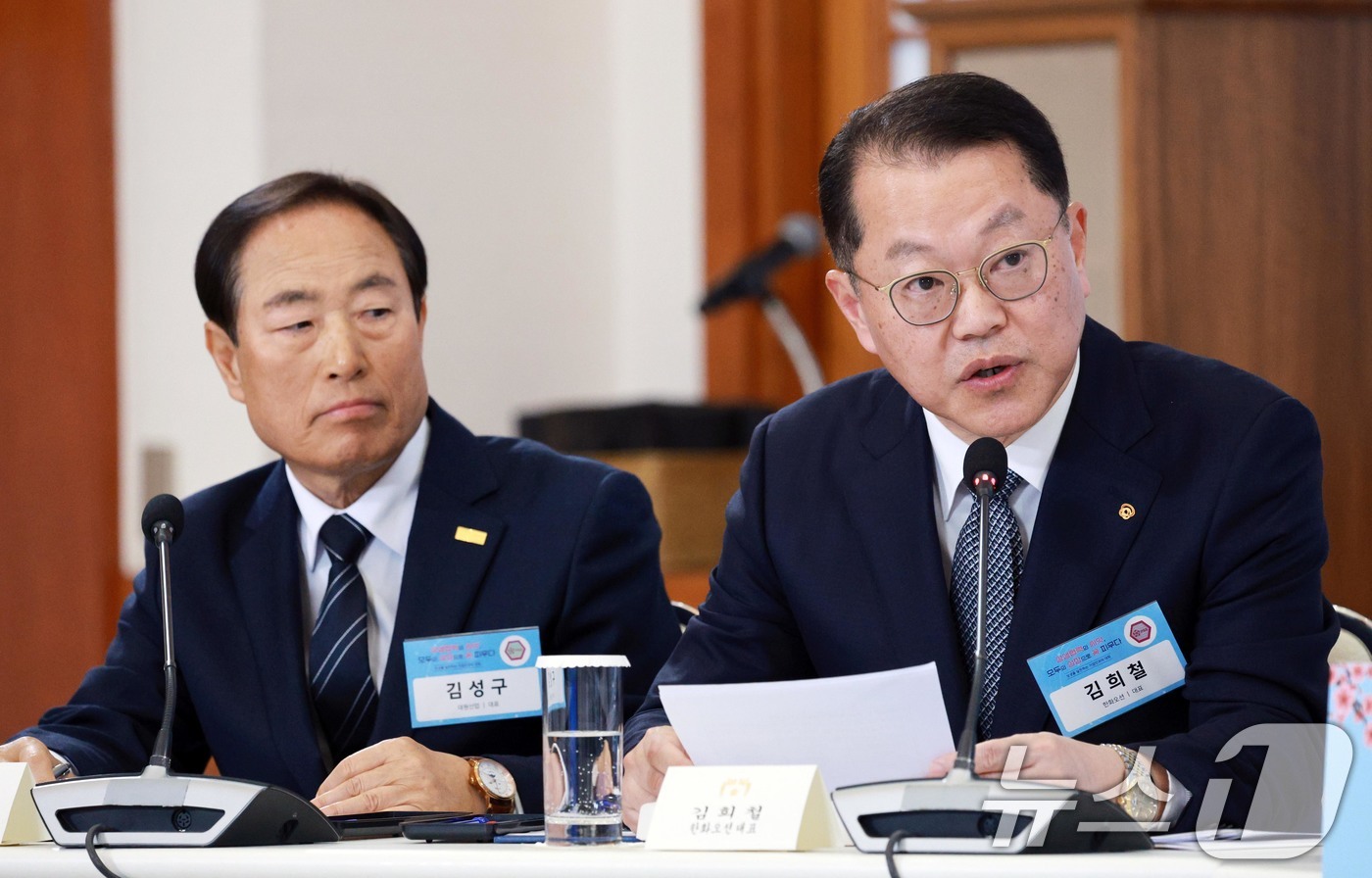 (서울=뉴스1) 허경 기자 = 김희철 한화오션 대표가 10일 청와대에서 열린 상생을 실천하는 기업인과의 대화에서 발표하고 있다. 2026.3.10/뉴스1