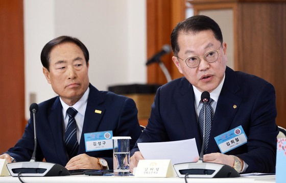 발표하는 김희철 한화오션 대표