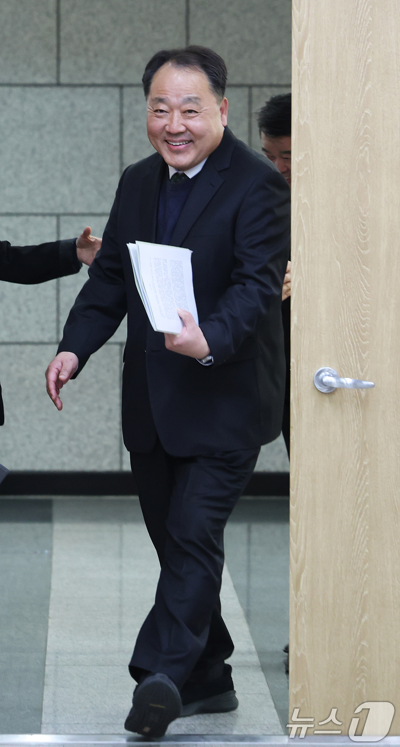 (서울=뉴스1) 오대일 기자 = 손인혁 헌법재판소 사무처장이 10일 오후 서울 종로구 헌법재판소 별관 브리핑룸에서 열린 재판소원 관련 기자간담회에 참석하고 있다.헌법재판소는 소송 …