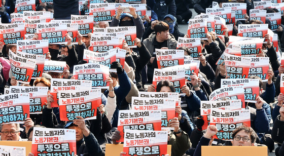 노란봉투법 첫날, 곳곳서 '원청 교섭' 요구