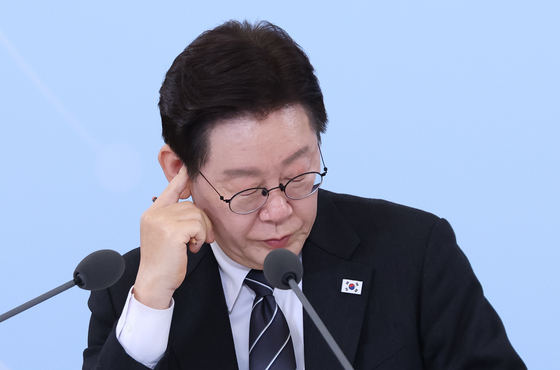 李 "주한미군 무기 반출, 대북억지력 장애 없어…자주국방 충분"(종합)