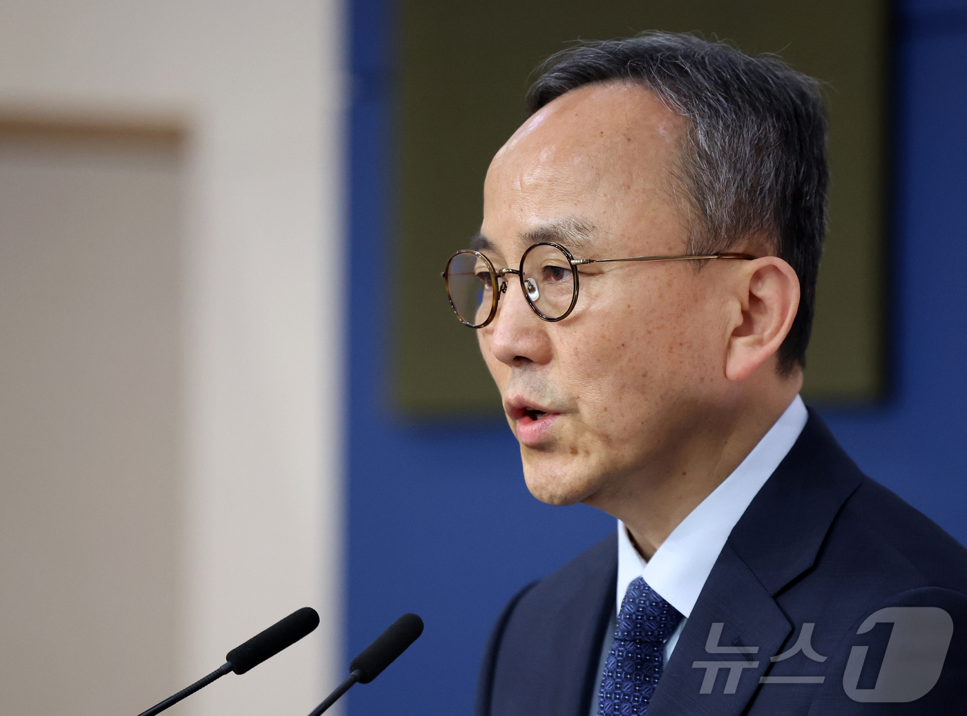 (서울=뉴스1) 김진환 기자 = 박일 외교부 대변인이 10일 오후 서울 종로구 정부서울청사에서 중동 상황 및 재외국민보호 관련 브리핑을 하고 있다. 2026.3.10/뉴스1