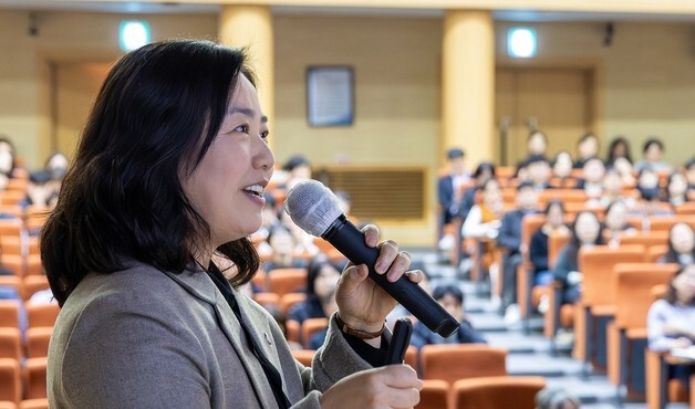 청렴 강사로 나선 구연희 세종교육감 권한대행 "적극행정" 주문