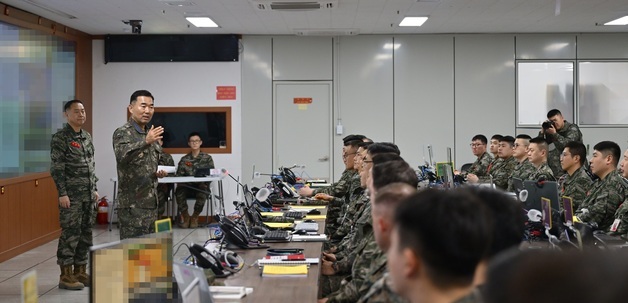 진영승 합참의장, FS 연합 작전 태세 점검…연해병사·서방사 방문