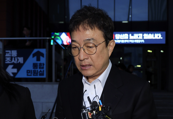 '음주운전' 이재룡, 경찰 피의자 조사 받고 귀가