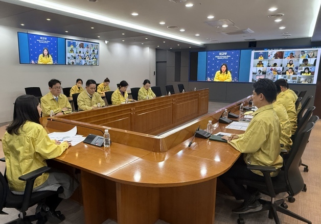 김진아 외교차관, 중동 14개 공관과 재외국민보호대책본부 회의…"국민 한 분까지 안전 대피"