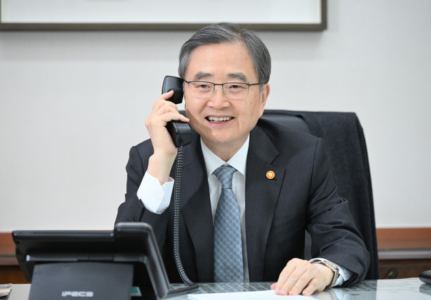 조현, 베트남 외교장관과 통화…"교역·공급망 협력 확대"