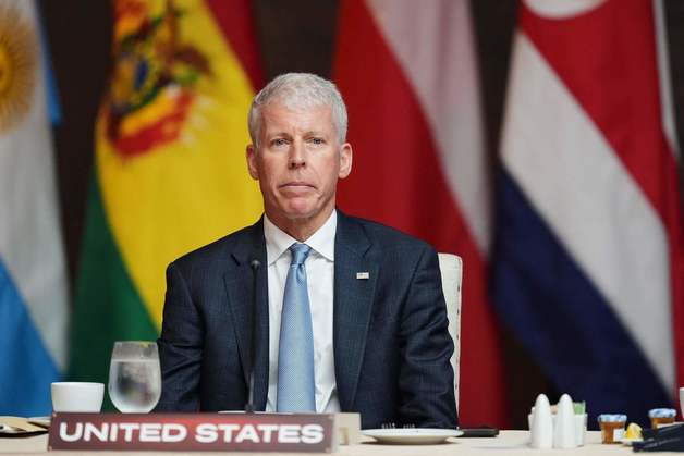 美 호위 작전 일축한 이란…"어떤 함정도 감히 호르무즈 접근 못했다"