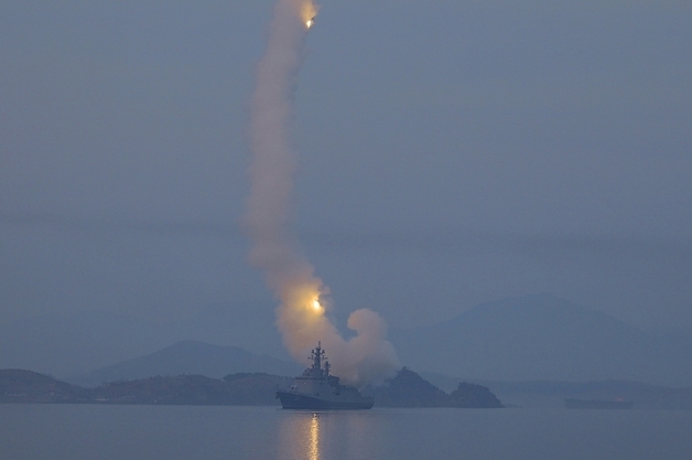 北, 탄도미사일 10여발 발사…한미 연합연습 개시 후 최대 도발(종합)
