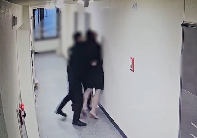 해외 번호를 '010'으로 변조…보이스피싱 조직원 무더기 검거