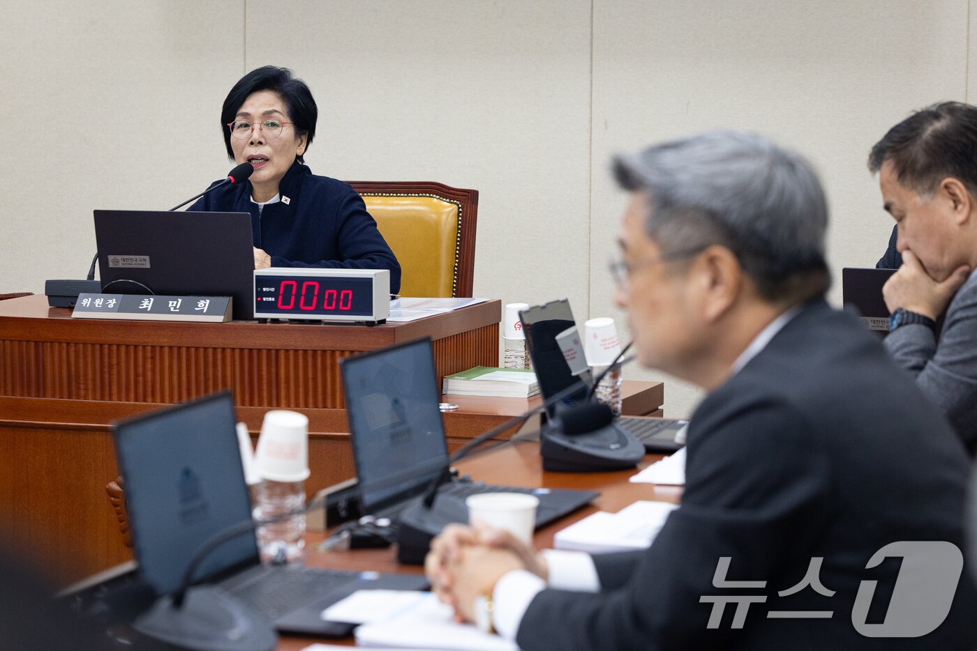 본문 이미지 - 최민희 국회 과학기술정보방송통신위원장. 2026.3.11 ⓒ 뉴스1 유승관 기자