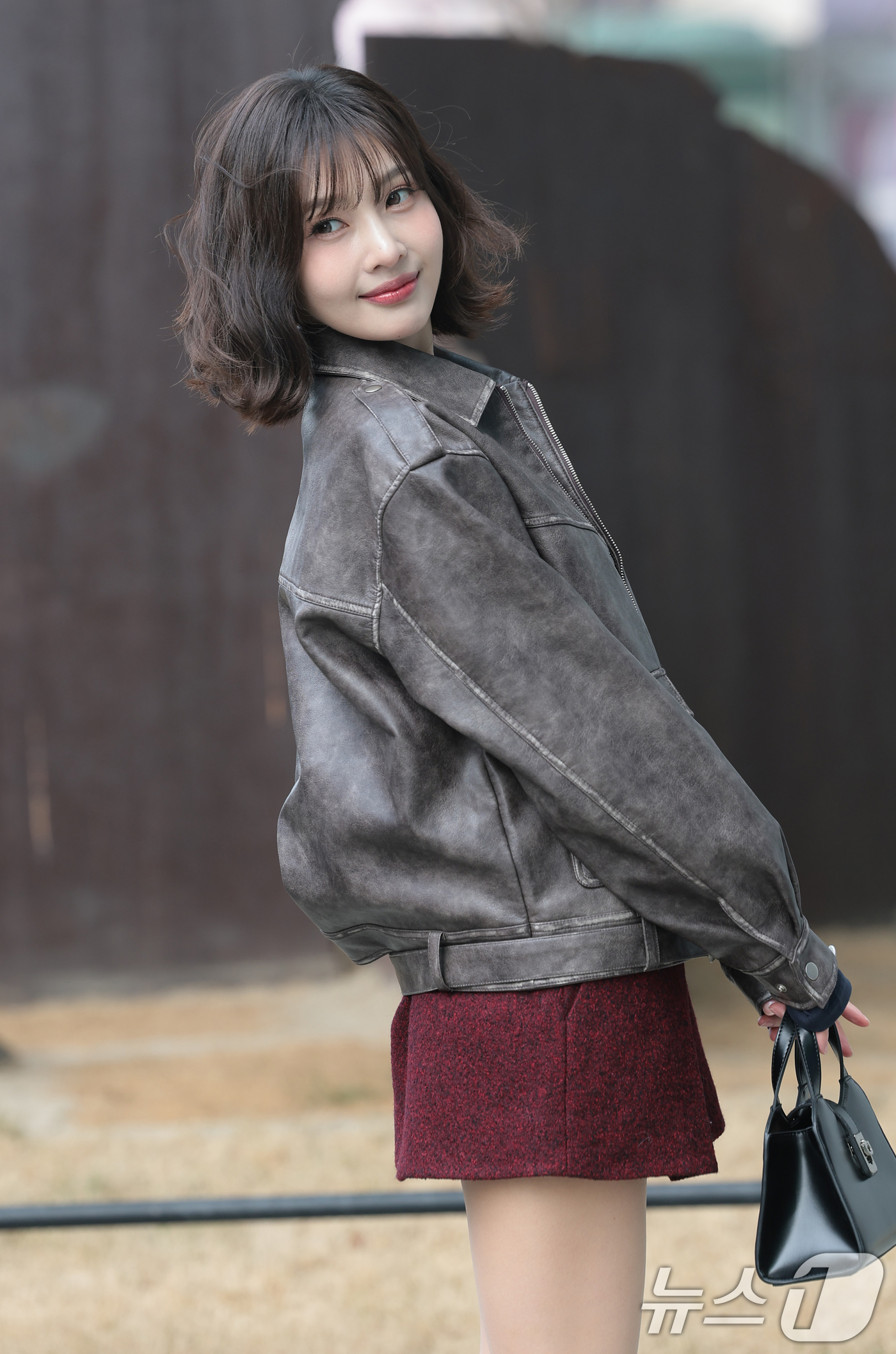 (서울=뉴스1) 권현진 기자 = 레드벨벳 조이가 ‘동물농장’ 녹화를 위해 11일 서울 양천구 SBS목동에 도착해 매력을 발산하고 있다. 2026.3.11/뉴스1