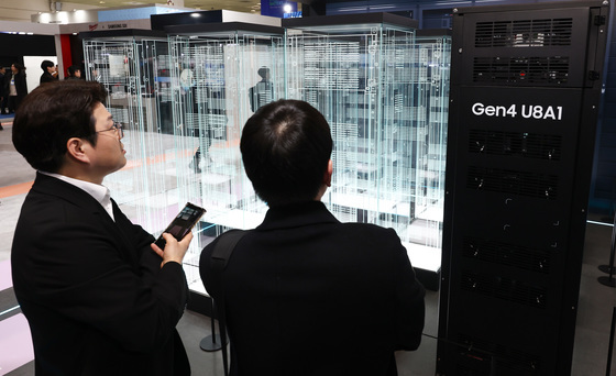 "전기차가 사라졌다"…K-배터리, AI·로보틱스로 중심 이동[르포]