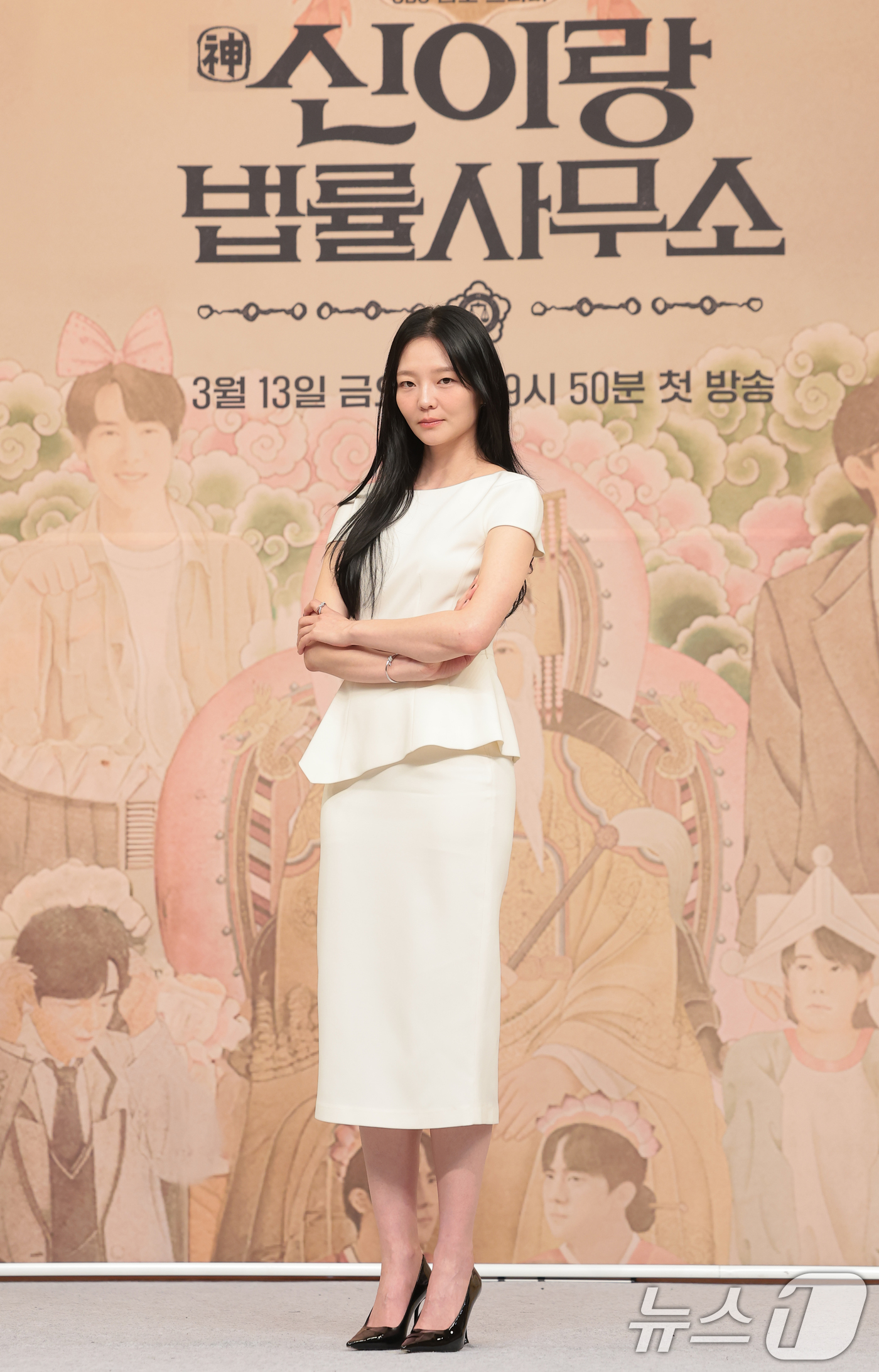 (서울=뉴스1) 권현진 기자 = 배우 이솜이 11일 서울 양천구 목동 SBS에서 열린 새 금토드라마 '신이랑 법률사무소'(극본 김가영, 강철규/ 연출 신중훈) 제작발표회에 참석해 …