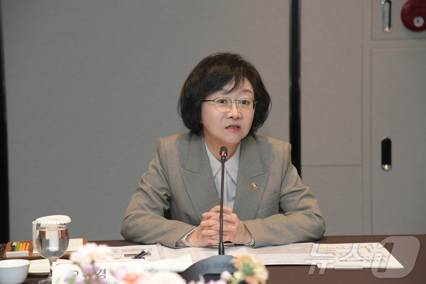 (서울=뉴스1) = 오유경 식품의약품안전처장이 11일 서울 서초구 엘타워에서 열린 2026년도 식약처장·환자단체장 간담회에서 발언을 하고 있다. (식품의약품안전처 제공. 재판매 및 …