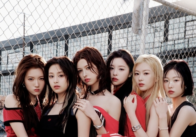 앳하트, 11일 싱글 '버터플라이 도어스'로 새 챕터 연다