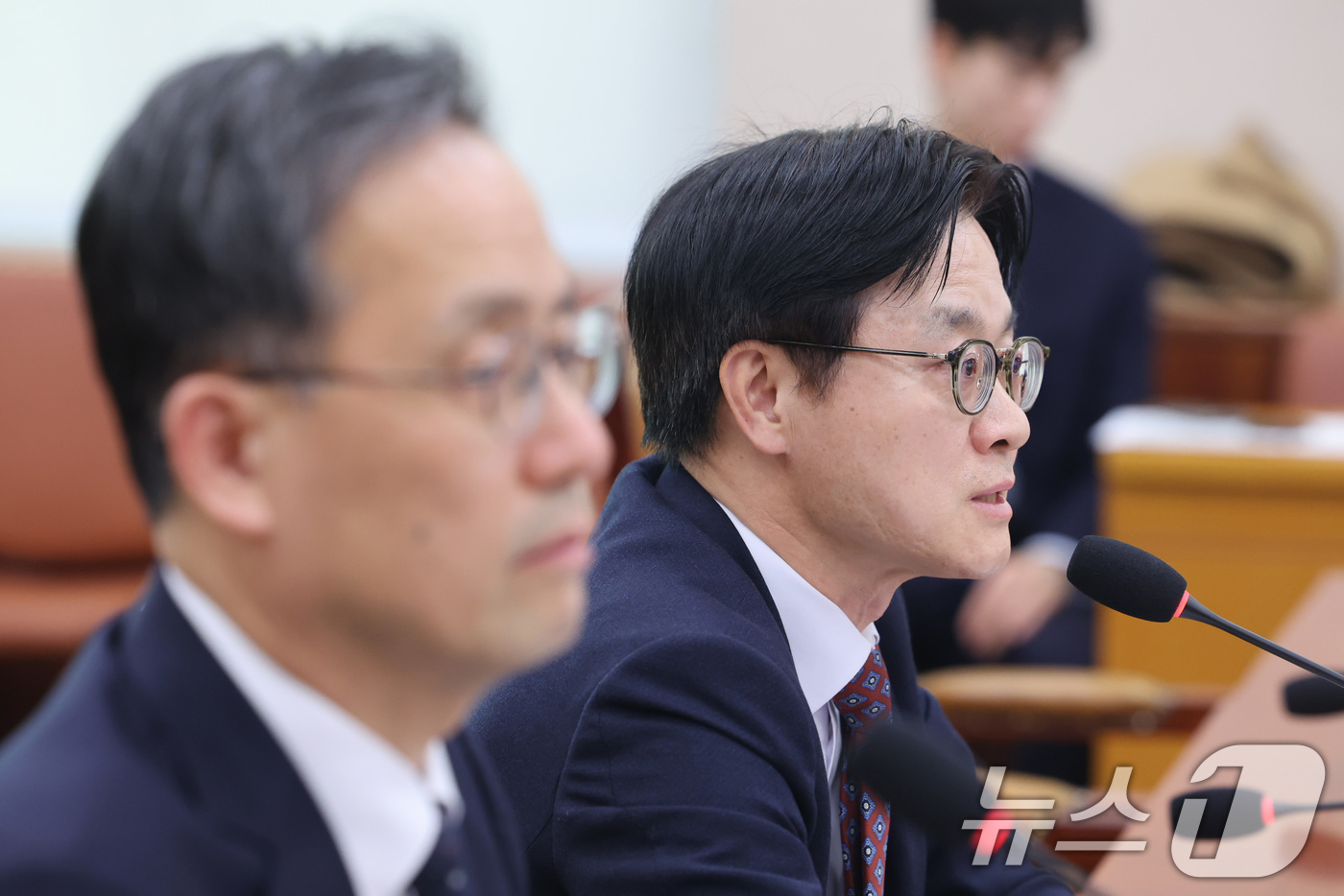 (서울=뉴스1) 신웅수 기자 = 김정관 산업통상부 장관이 11일 서울 여의도 국회에서 열린 법제사법위원회 전체회의에서 의원 질의에 답변하고 있다. 2026.3.11/뉴스1