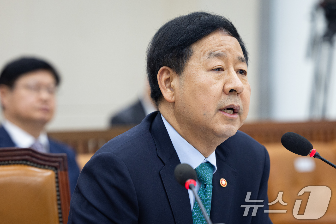 (서울=뉴스1) 유승관 기자 = 구윤철 부총리 겸 재정경제부 장관이 11일 서울 여의도 국회에서 열린 제433회 국회(임시회) 재정경제기획위원회 제1차 전체회의에서 의원들의 현안질 …