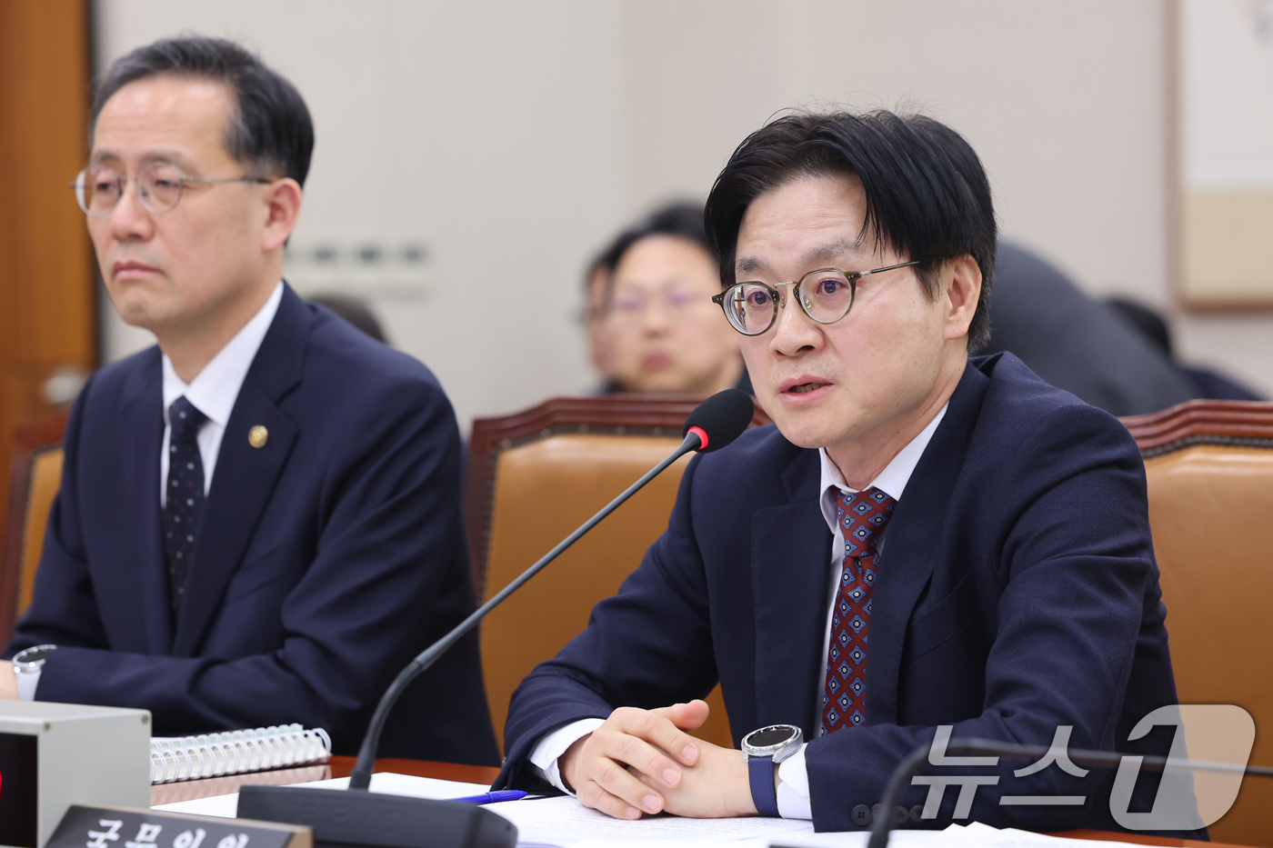 (서울=뉴스1) 신웅수 기자 = 김정관 산업통상부 장관이 11일 서울 여의도 국회에서 열린 법제사법위원회 전체회의에서 의원 질의에 답변하고 있다. 2026.3.11/뉴스1