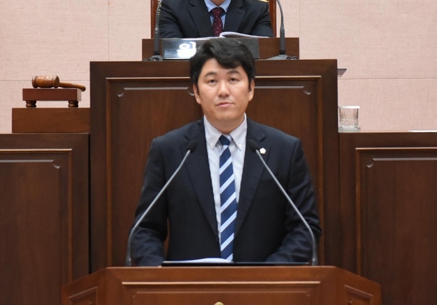 "부산·경남 이대로라면 행정통합 꼴찌…100조 경제가치 놓쳐"