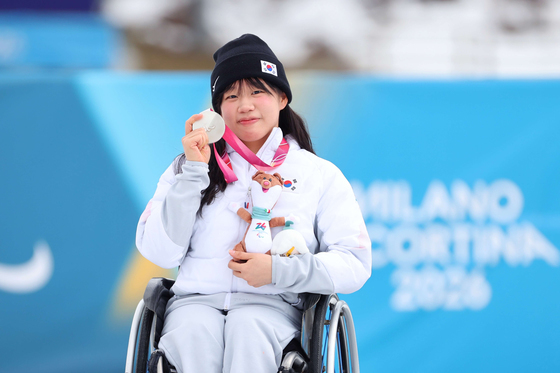 김윤지, 크로스컨트리 10㎞ 인터벌 스타트 준우승