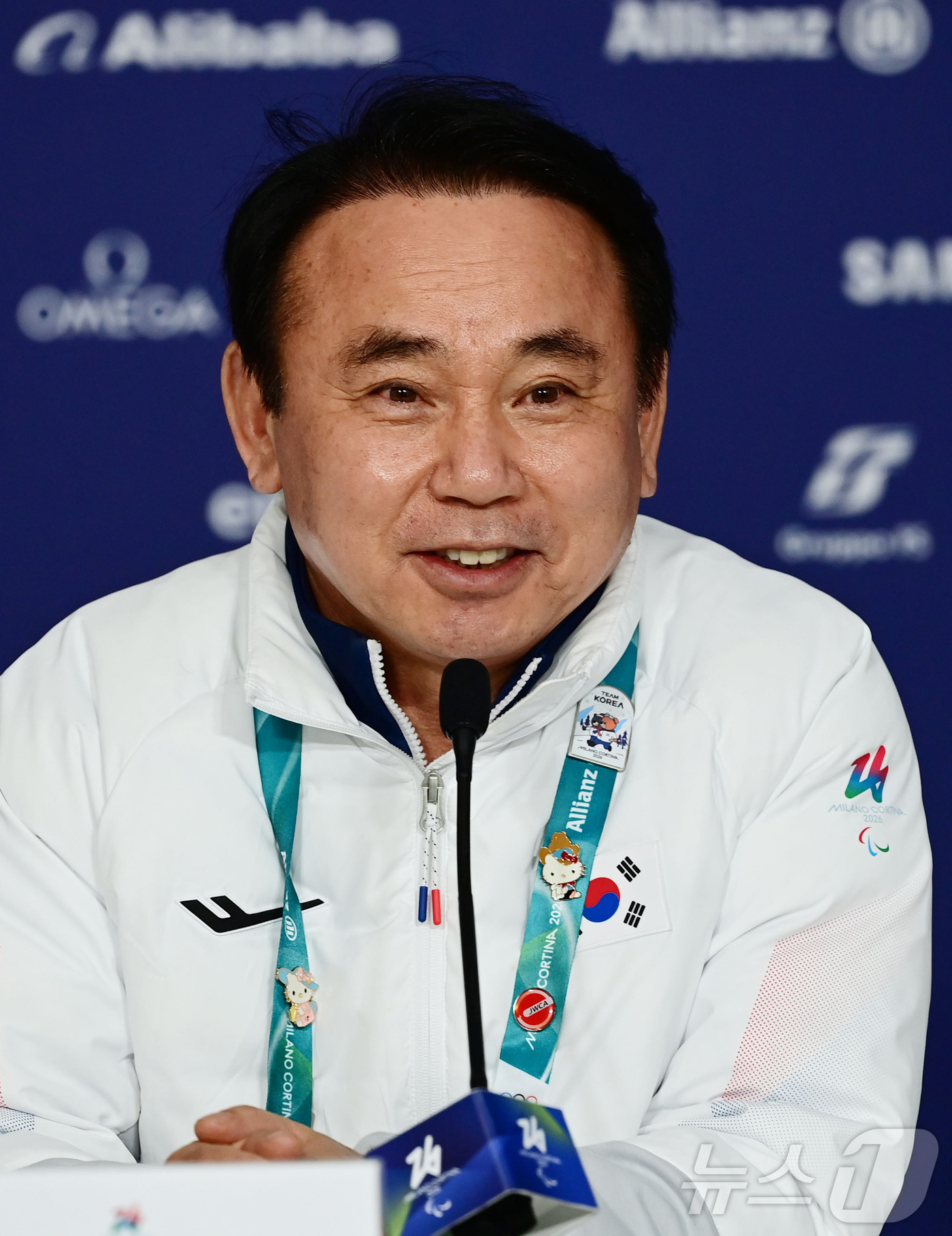 (코르티나담페초=뉴스1) 사진공동취재단 = 윤경선 대한장애인컬링협회 회장이 11일(현지시간) 이탈리아 코르티나담페초 컬링 올림픽 스타디움에서 열린  2026 밀라노 코르티나 패럴림 …