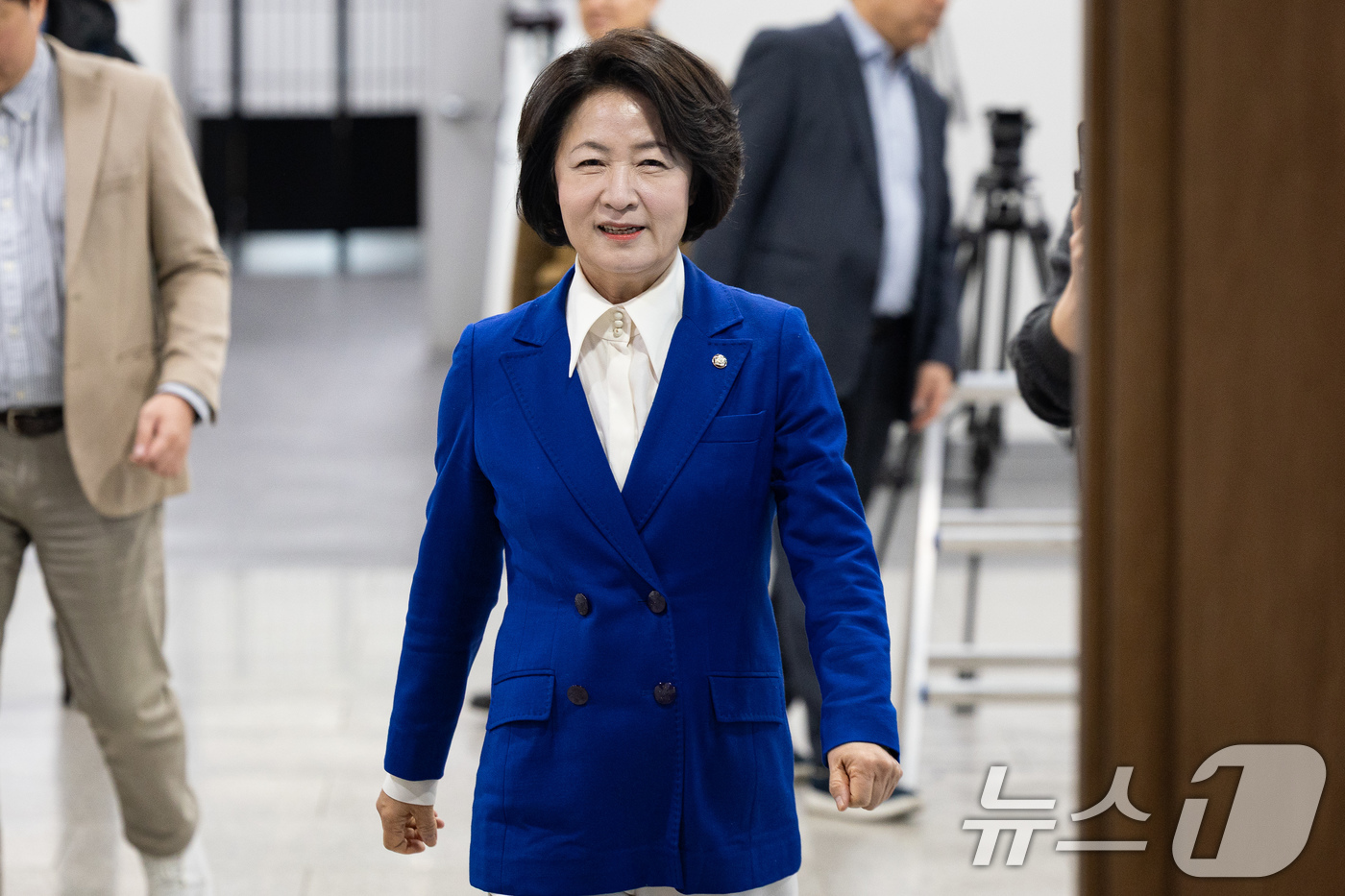 (서울=뉴스1) 유승관 기자 = 추미애 더불어민주당 의원이 12일 서울 여의도 국회 소통관에서 열린 경기도지사 출마선언 기자회견에 참석하고 있다. 2026.3.12/뉴스1