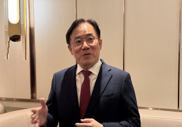 정철동 LGD 사장 “가상설계·AI 강화, 엔비디아와 협력 확대"