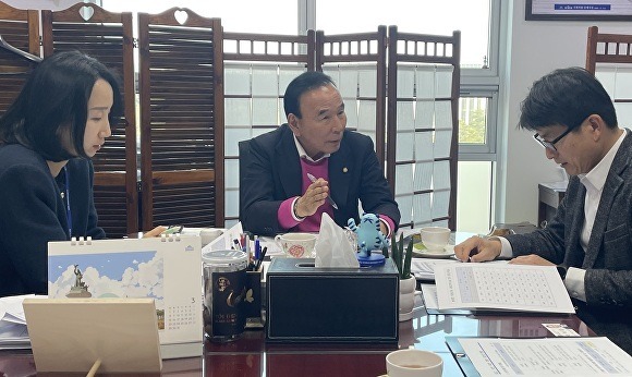 "현행 광역의원 2선거구 유지"…옥천군 정·관계 한목소리