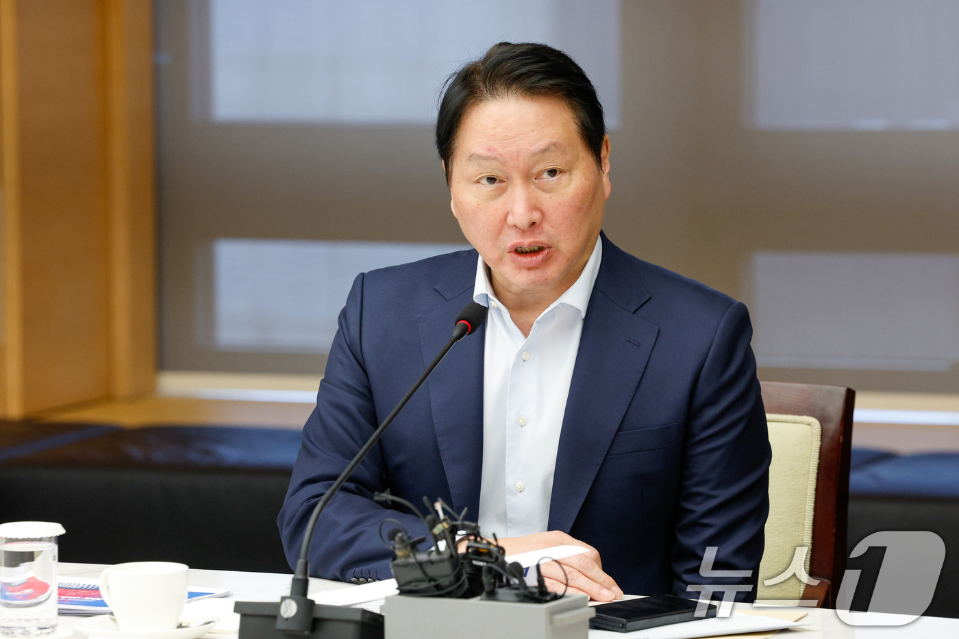 (서울=뉴스1) 안은나 기자 = 최태원 대한상공회의소 회장이 12일 서울 중구 대한상의에서 열린 '기업혁신 지원 민관협의체 킥오프 회의'에 참석해 모두 발언을 하고 있다. 2026 …