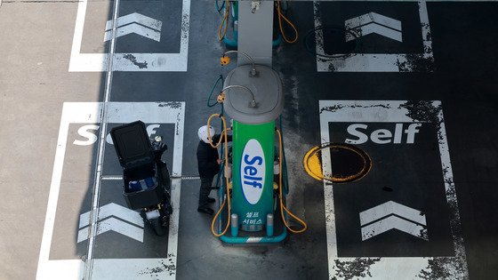 '석유 최고가격제' 내일 시행…휘발유 도매가 109원·경유 218원↓(종합2보)