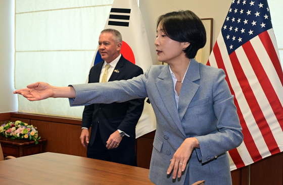 정의혜 외교부 차관보, 마이클 비솜브레 美 동아시아 태평양 차관보 면담