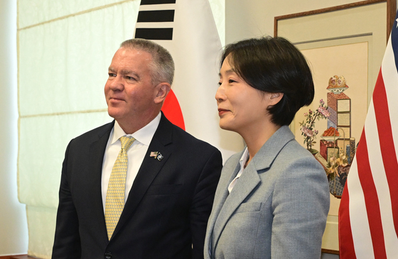 정의혜 외교부 차관보, 마이클 디솜브레 美 국무부 차관보 면담