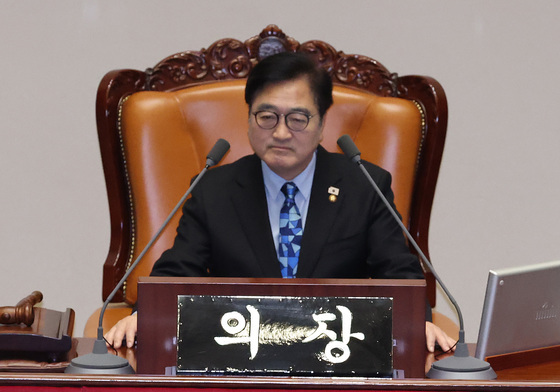 인사말하는 김준환 의원