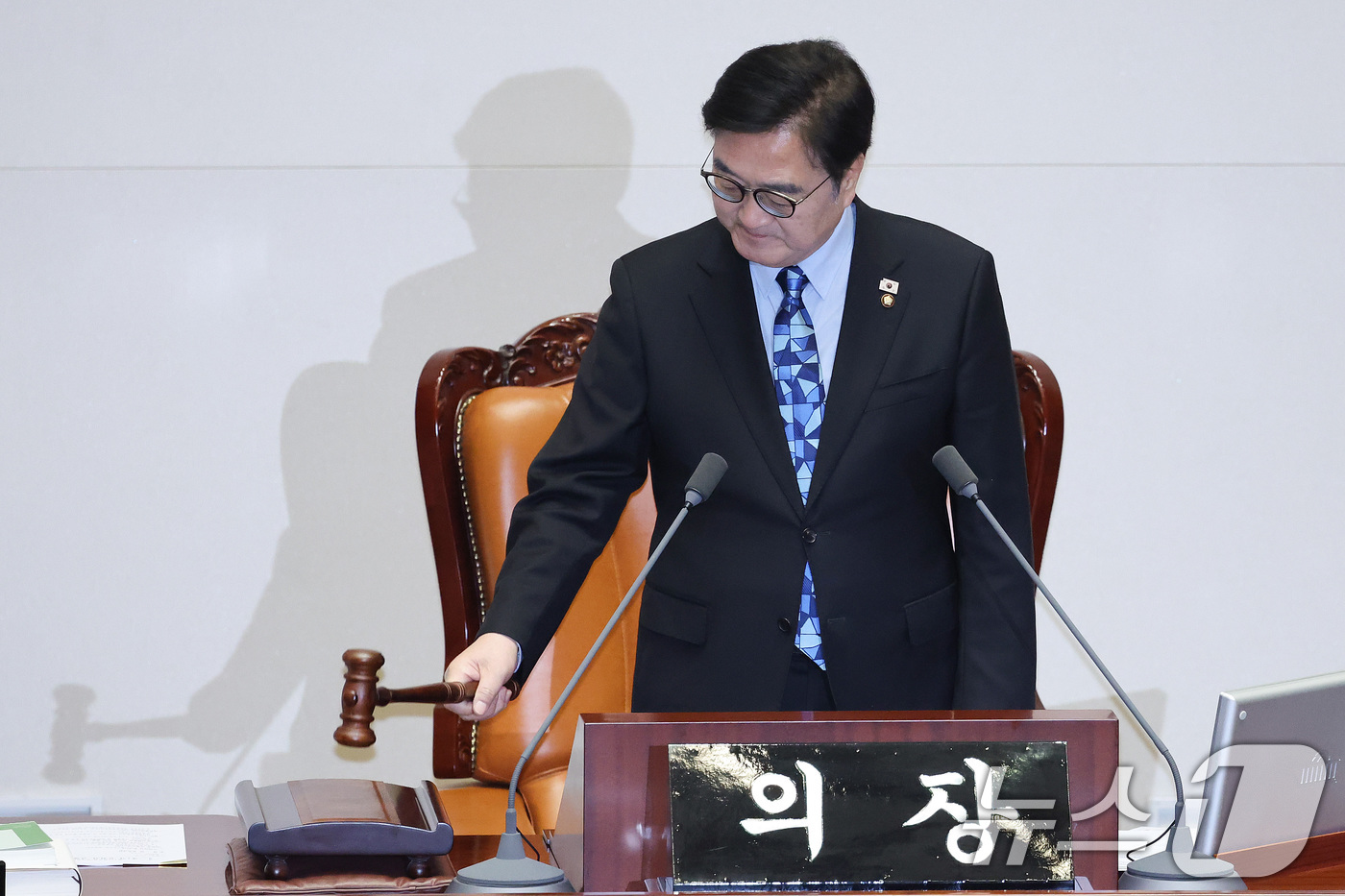 (서울=뉴스1) 신웅수 기자 = 우원식 국회의장이 12일 서울 여의도 국회에서 열린 제433회국회(임시회) 제1차 본회의를 개의하고 있다. 2026.3.12/뉴스1