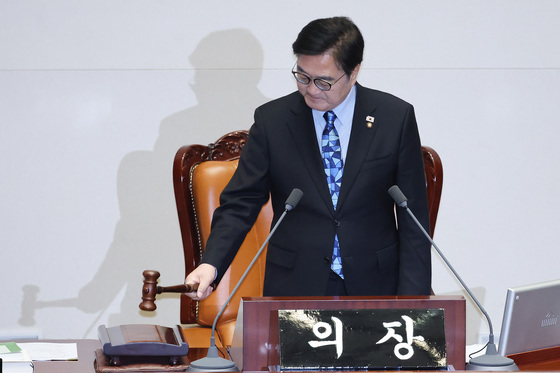 광역의원 직 유지한 채 기초단체장 출마 가능…공선법 본회의 통과