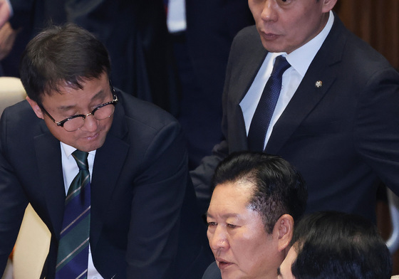 대화하는 정청래·한병도