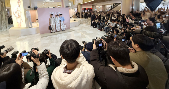 엔하이픈을 찍어라