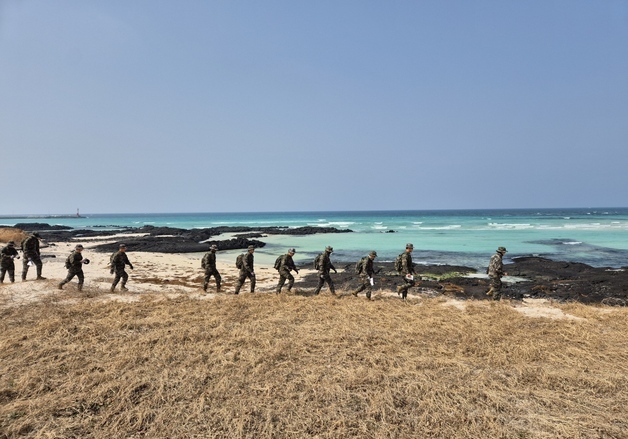 제주 해안 또 '차 포장' 마약…해경, 577명 합동 수색