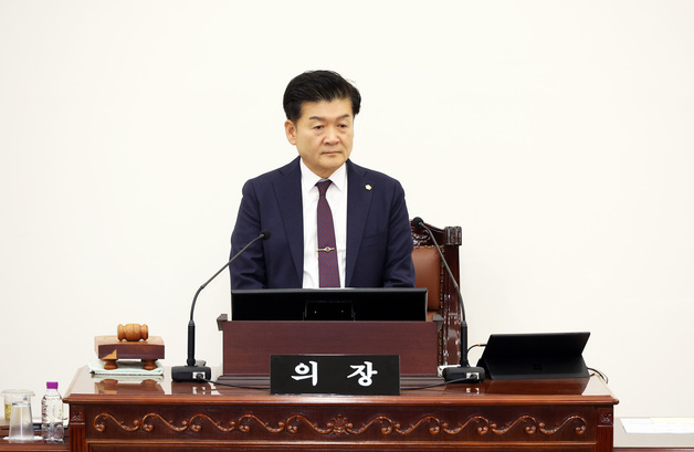 유성구의회 285회 임시회 개회…청소년 정책·특화거리 등 구정질문