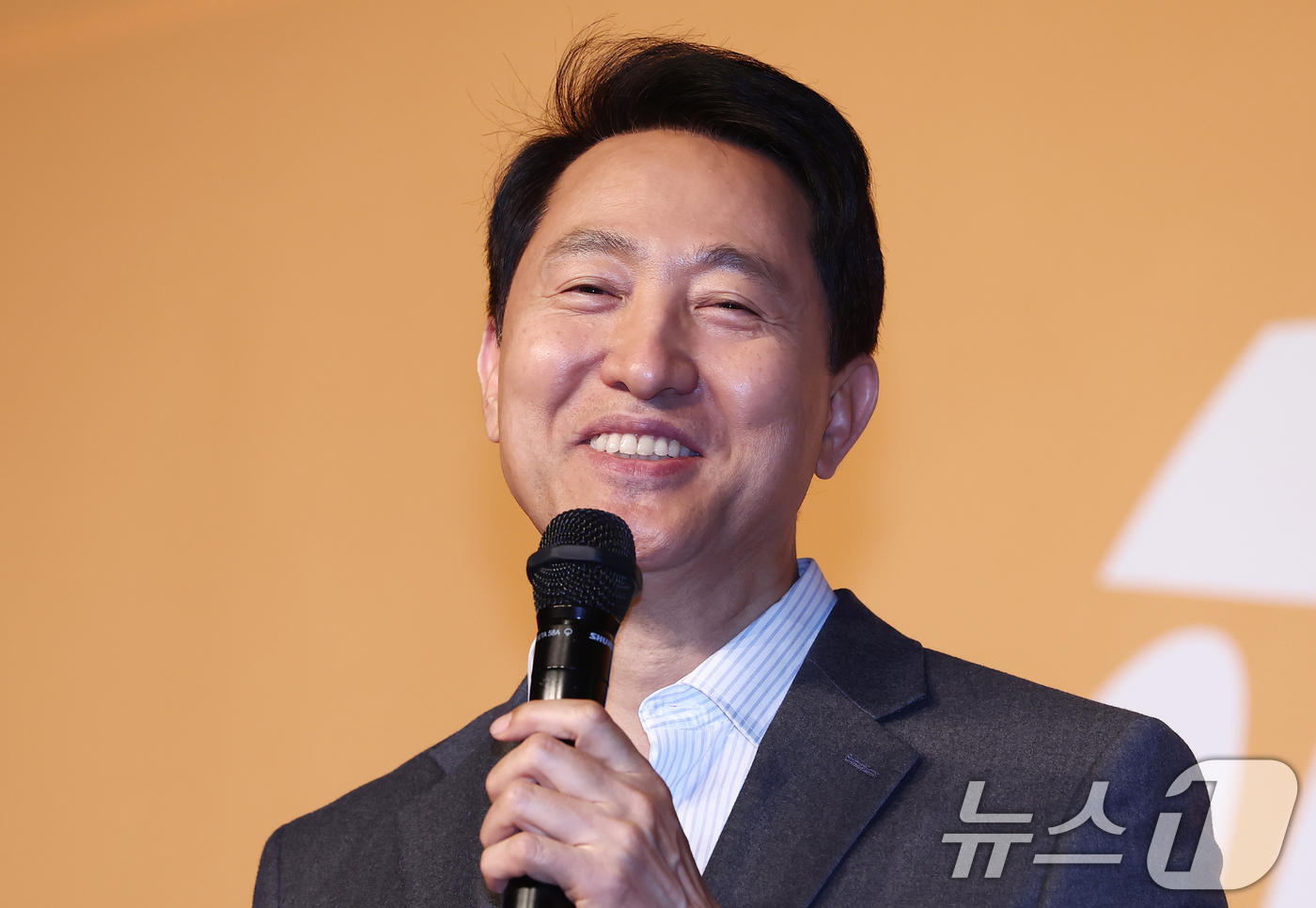 (서울=뉴스1) 김민지 기자 = 오세훈 서울시장이 12일 오후 서울 중구 더 플라자 호텔에서 열린 2026 하이서울기업지원 사업 설명회에서 특별 강연을 하고 있다. 2026.3.1 …