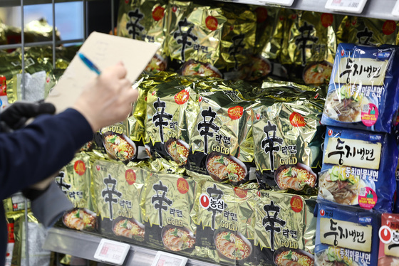 농심, 라면·스낵 가격 인하 결정