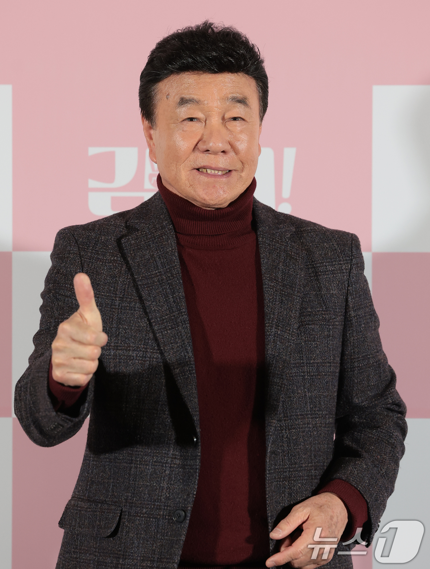 (서울=뉴스1) 권현진 기자 = 배우 한인수가 12일 오후 서울 용산구 CGV 용산아이파크몰에서 열린 영화 ‘김~치!’ 언론시사회에서 포즈를 취하고 있다. ‘김~치!’는 인생의 초 …