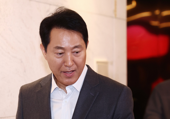 지선 후보 등록 마감 앞두고 백브리핑 나선 오세훈 시장