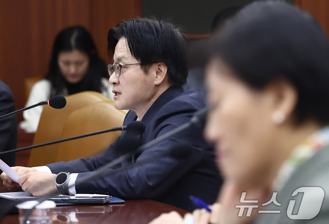 (서울=뉴스1) 김민지 기자 = 김정관 산업통상자원부 장관이 12일 오후 서울 종로구 정부서울청사 영상회의실에서 열린 '민생물가 특별관리 관계장관 TF 회의'에서 발언하고 있다. …