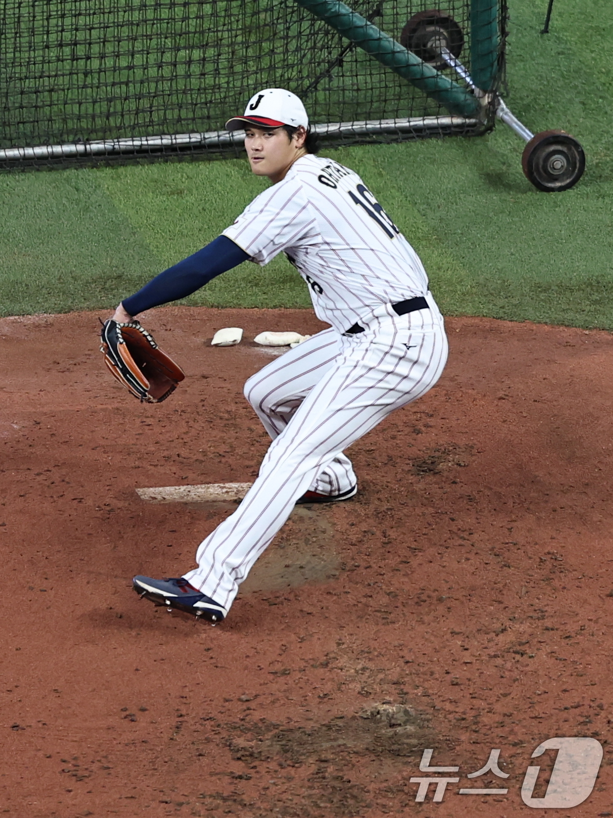 (마이애미=뉴스1) 구윤성 기자 = 일본 오타니 쇼헤이가 12일 오전(현지시간) 미국 플로리다주 마이애미 론디포파크에서 열린 2026월드베이스볼클래식 일본 공식훈련에서 라이브피칭을 …