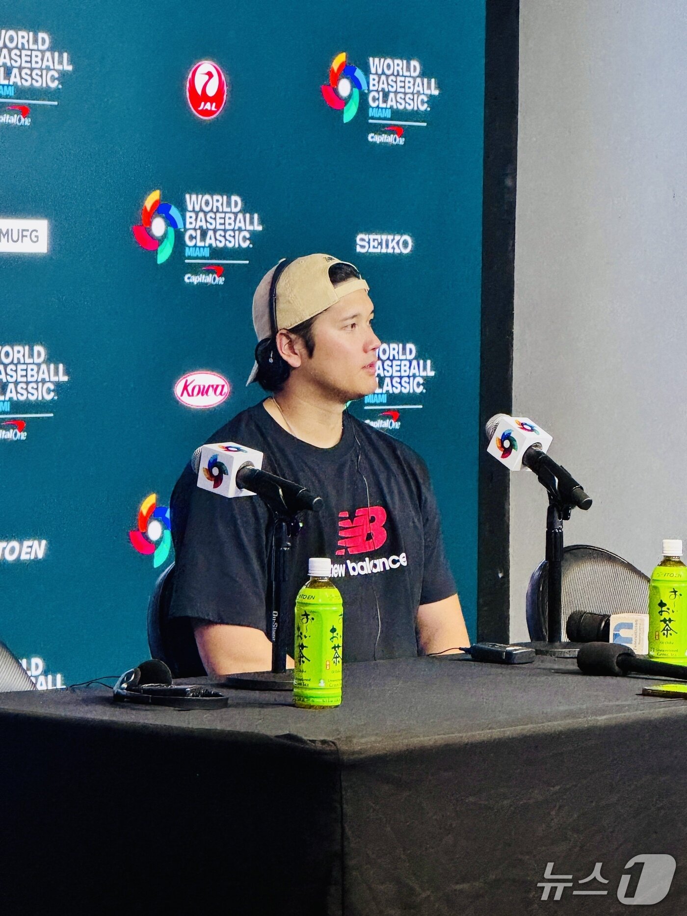 본문 이미지 - 기자회견 중인 오타니. 2026.3.13 ⓒ 뉴스1 서장원 기자