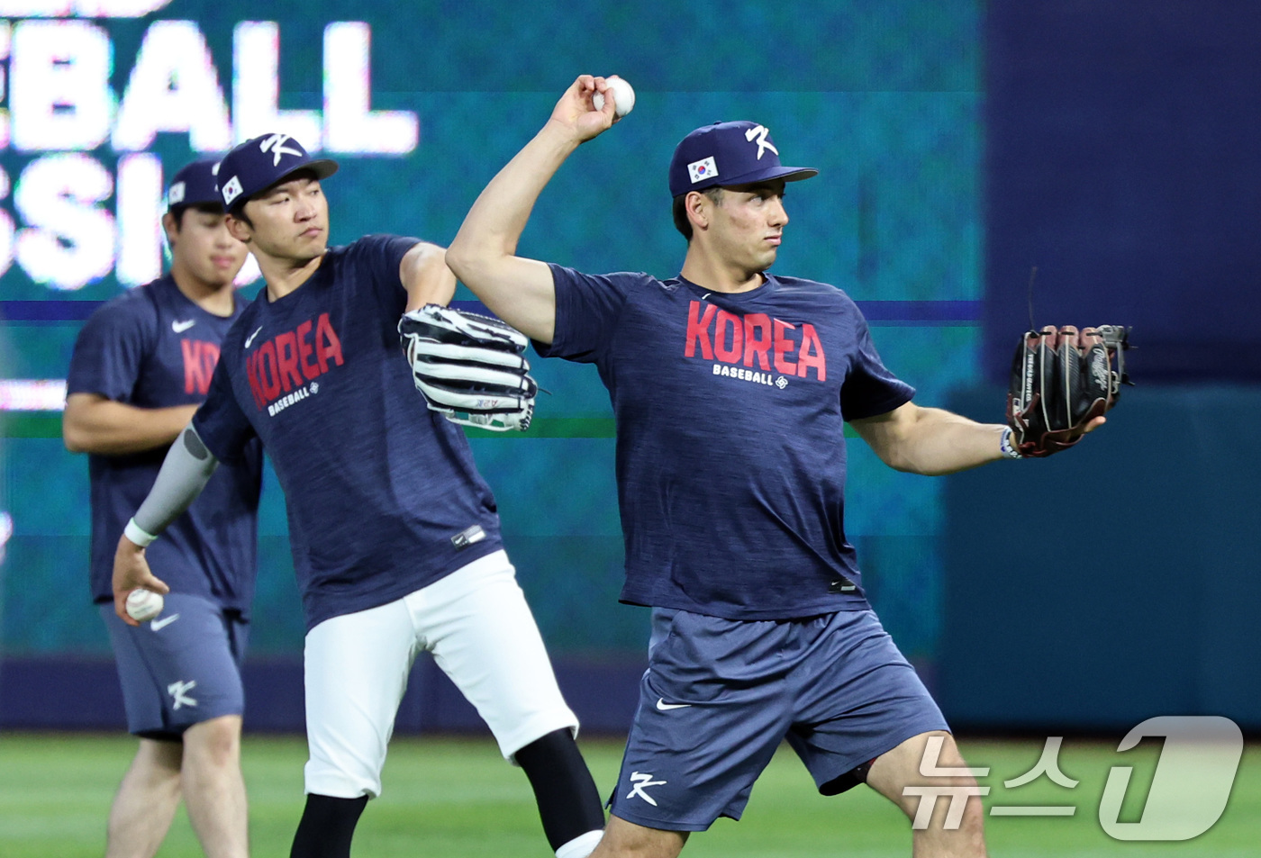 (마이애미=뉴스1) 구윤성 기자 = 대한민국 야구 대표팀 셰이 위트컴, 박해민이 12일 오후(현지시간) 미국 플로리다주 마이애미 론디포파크에서 2026 월드베이스볼클래식(WBC) …