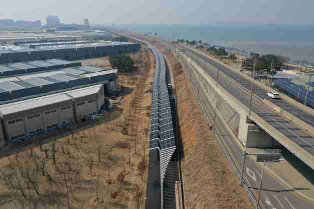 '태양광 그늘 아래 자전거길'…경기 햇빛 자전거길 1호 준공